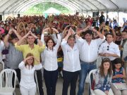 Rosa Cotes, Germán Vargas y Elsa Noguera entregaron 209 casas en Santa Marta