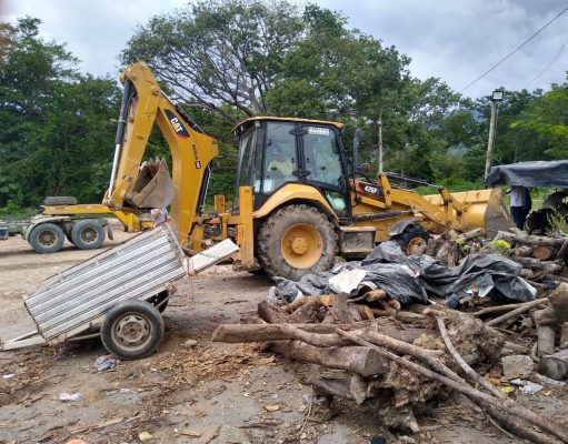 Ciénaga / Con maquinaria amarilla atienden emergencia en Siberia