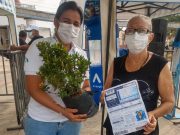 Air-e entregó mercados a damnificados de ola invernal en Taganga