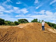 El Banco / Alcalde inspecciona obra en Mata de Caña