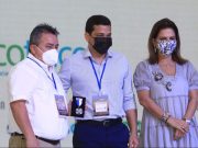 Presidente ejecutivo de Cotelco recibe ‘Medalla al Mérito’