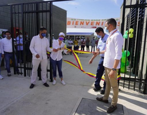 Zona Bananera / Fondo Adaptación entregó megacolegio para más de mil estudiantes