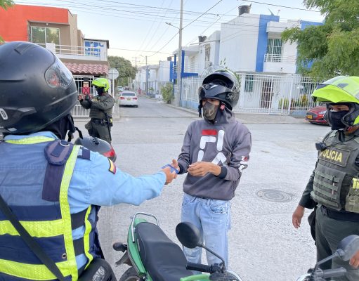 Sanciona a 20 conductores por infringir norma que prohíbe el parrillero hombre