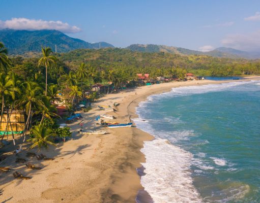 Playas de Santa Marta en el top 5 en destinos recomendados para surfear