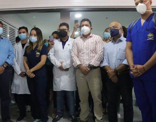 Docentes resaltan que UNIMAGDALENA ‘sacó de cuidados intensivos’ a sexto piso del Hospital