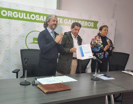 FEDEGÁN recibió del DANE Certificación del Inventario Bovino y Bufalino del país
