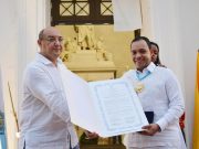 Senador Carlos Mario Farelo recibió la Gran Cruz de Bastidas