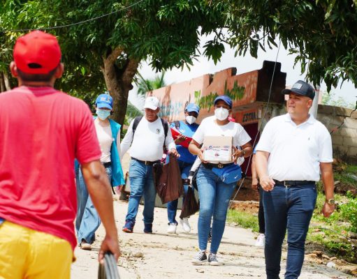 MinAgricultura y FEDEGÁN -FNG continúan entregando leche a damnificados por ola invernal
