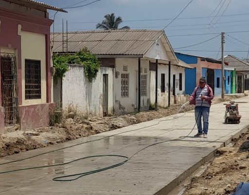 Sitionuevo/ Se estrena pavimento en la Cabecera municipal y Cancha de futbol en Palermo