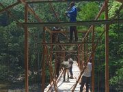 Aracataca /Campesinos exigen reconstrucción del único puente por el que transitan