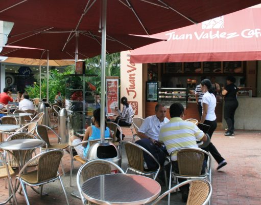 ilnsólito! Juan Valdez se va contra los ganaderos colombianos? Muchos de ellos son también cafeteros