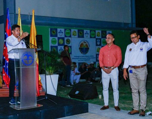 Hotelería y Turismo reciben acreditación en Alta Calidad