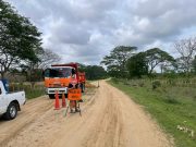 Maquinaria amarilla de la Gobernación sigue rehabilitando las vías terciarias