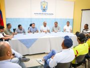 Alcalde Pinedo logró acuerdo con gremio de taxistas y les brindó garantías
