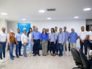 Alcalde Carlos Pinedo instala mesa de diálogos con Sindicatos de la Educación