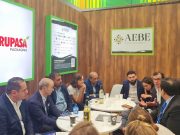 Representantes bananeros, rechazan prácticas de supermercados y tiendas de ofrecer banano latinoamericano en promoción