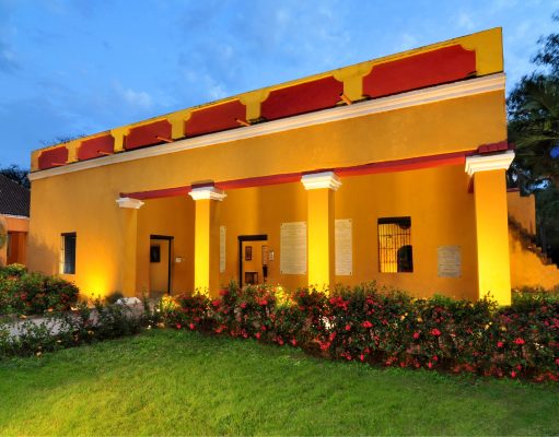 Homenaje a El Libertador en el 194 aniversario de su muerte