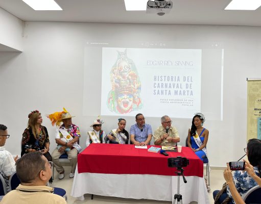 La historia del carnaval cobra vida en el libro de Edgar Rey Sinning, presentado en Cajamag