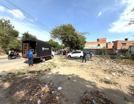 Alcaldía recupera más de 180 metros cuadrados de espacio público