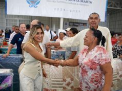 1.277 familias damnificadas han recibido ayudas humanitarias gestionadas por el gobierno de Carlos Pinedo