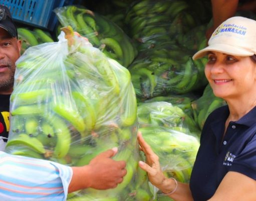 Fundación Banasan entregó ayudas a afectados por la ola invernal en Santa Marta