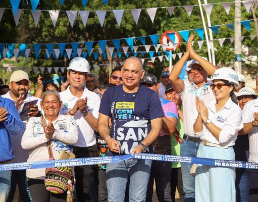 Carlos Pinedo inaugura una nueva era de infraestructura con ‘Transformando mi Barrio’