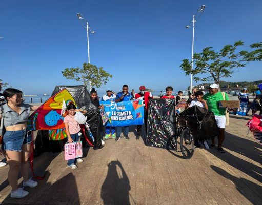 El Festival de Cometas de Cajamag llenó de color y creatividad el cielo de Santa Marta