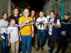 Alcalde Pinedo pone en marcha pavimentación de 6 calles en Gaira