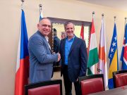 Carlos Pinedo Cuello fortalece la globalización de Santa Marta en Encuentro de Alcaldes en Israel