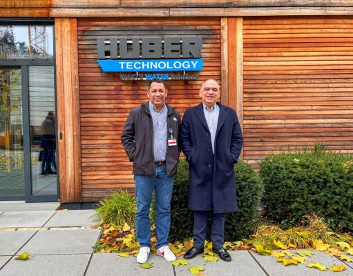 Alcalde Carlos Pinedo gestiona modernización del sistema de aguas residuales