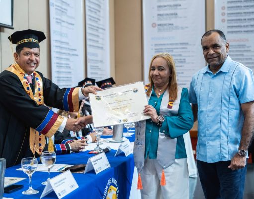 Desde Francia, donde adelanta doble titulación, celebró su grado en UNIMAGDALENA