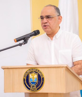 Alcalde Carlos Pinedo recibe facultades para asegurar recursos de proyectos claves