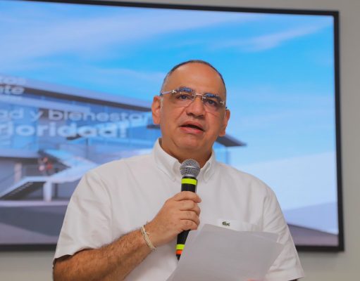 Gobierno Pinedo avanza en el 80% de la matrícula en instituciones oficiales