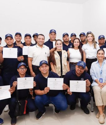 Alianza SENA-SETP certificó a 22 conductores de buses en competencias