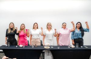 Mujeres militantes de Fuerza Ciudadana se pronuncian ante acusaciones contra Caicedo