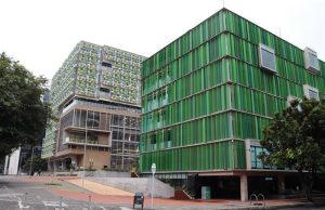 Becas por Colombia: apoyo al talento de las regiones para transformar el futuro del país.