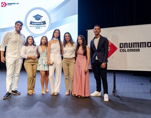 Drummond continúa transformando vidas a través de la educación con entrega de nuevas becas
