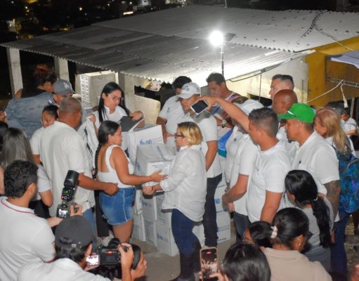 Gobernación entregó ayudas humanitarias a damnificados del ‘frente frío’ en Gaira