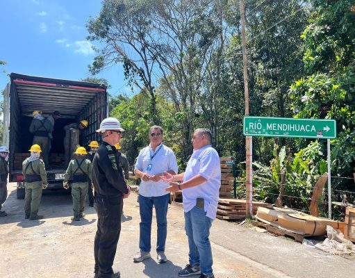Alcaldía supervisa montaje del puente militar en Mendihuaca
