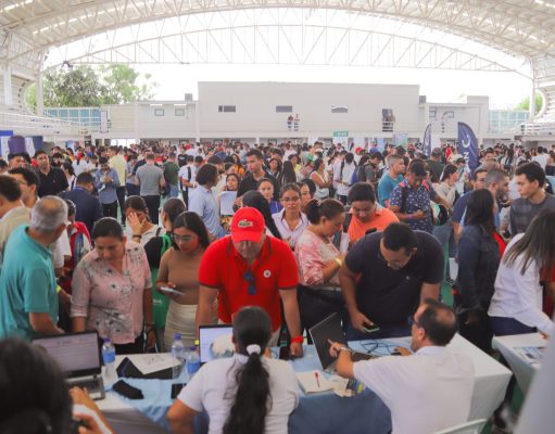 Administración de Carlos Pinedo abre más de 1.000 oportunidades laborales para los samarios