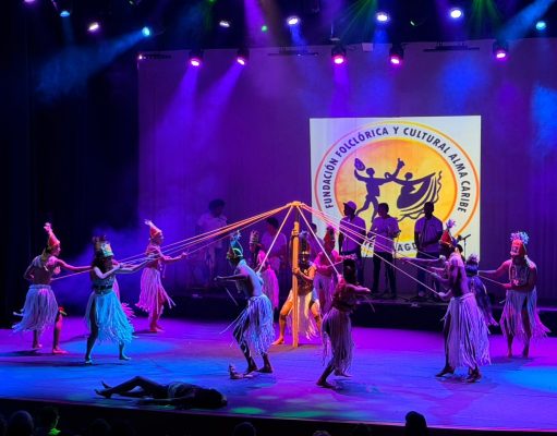 Casi 300 bailarines hicieron vibrar el Teatro Cajamag en los 20 años del Encuentro Folclórico del Magdalena