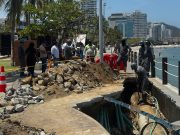 Alcaldía y Essmar atienden emergencia sanitaria en el Camellón de la Bahía