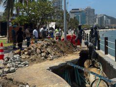 Alcaldía y Essmar atienden emergencia sanitaria en el Camellón de la Bahía