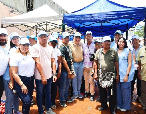 Alcaldía entregó equipos y acompañamiento técnico a 15 asociaciones pesqueras