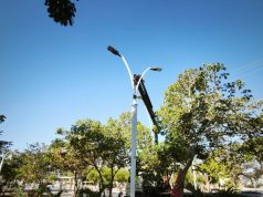 Alcaldía avanza modernización del alumbrado público en el Polideportivo