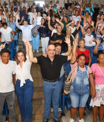 “Hicimos realidad el sueño de 429 familias de tener casa propia”: alcalde Pinedo