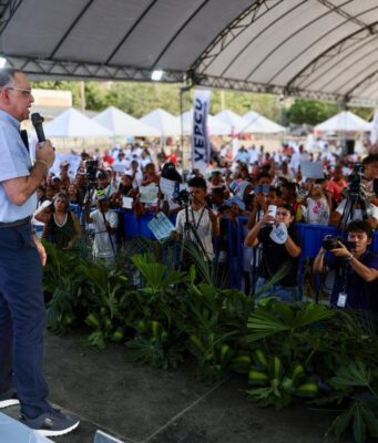 “Seguiremos llegando a todos los barrios para mejorar la calidad de vida de los samarios”: Alcalde Pinedo