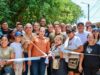 Alcalde Pinedo entrega placa huella en Bonda
