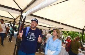 Secretaría de Desarrollo Económico acompaña feria que impulsa a productores y emprendedores