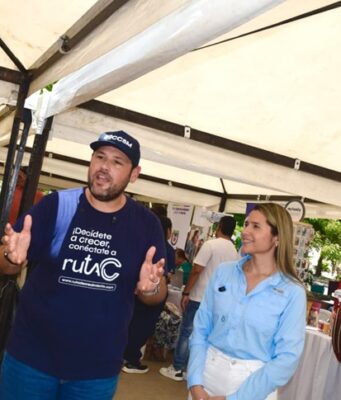 Secretaría de Desarrollo Económico acompaña feria que impulsa a productores y emprendedores